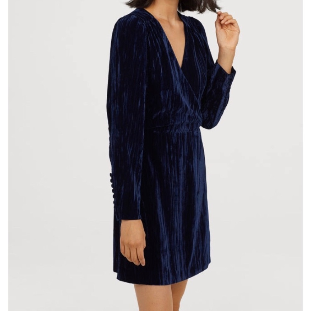 Blue Velvet Long Sleeve Dress